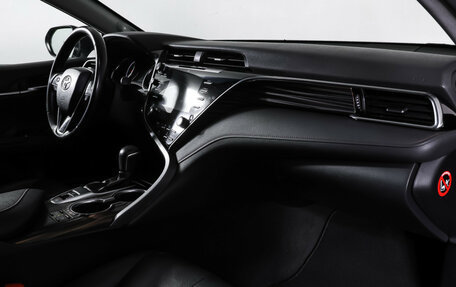 Toyota Camry, 2019 год, 3 049 000 рублей, 11 фотография