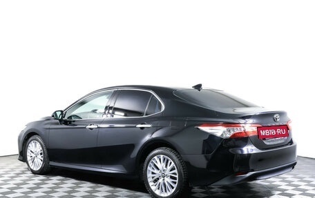 Toyota Camry, 2019 год, 3 049 000 рублей, 7 фотография