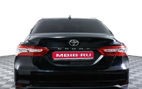 Toyota Camry, 2019 год, 3 049 000 рублей, 6 фотография