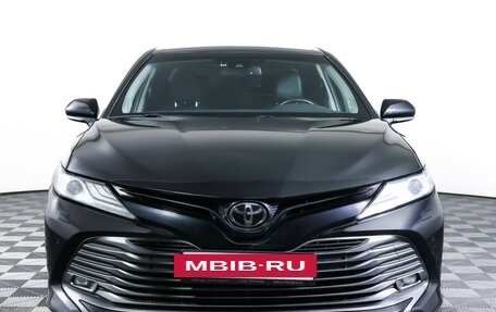 Toyota Camry, 2019 год, 3 049 000 рублей, 2 фотография