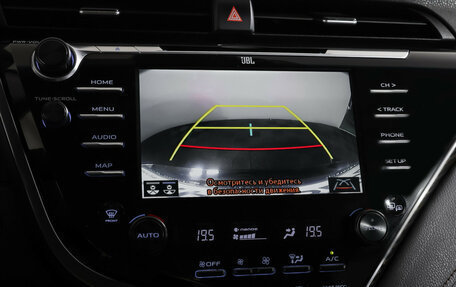 Toyota Camry, 2019 год, 3 049 000 рублей, 18 фотография