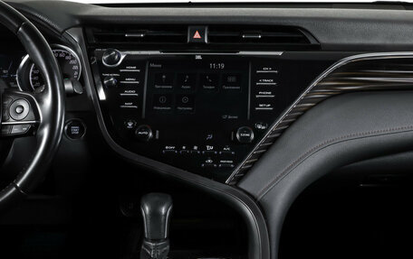 Toyota Camry, 2019 год, 3 049 000 рублей, 14 фотография