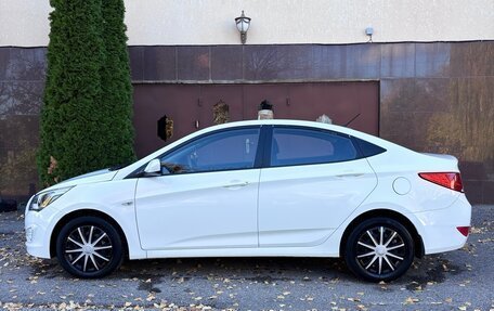 Hyundai Solaris II рестайлинг, 2014 год, 1 080 000 рублей, 8 фотография