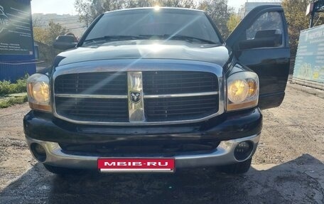 Dodge RAM III, 2006 год, 2 100 000 рублей, 2 фотография