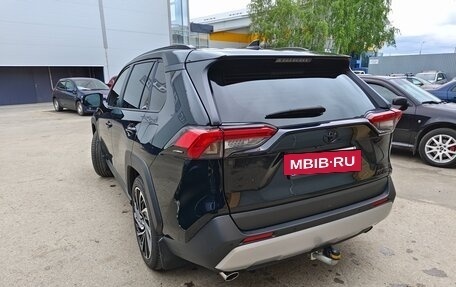 Toyota RAV4, 2021 год, 5 250 000 рублей, 2 фотография