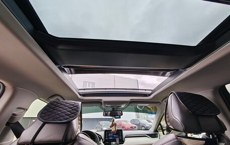 Toyota RAV4, 2021 год, 5 250 000 рублей, 9 фотография