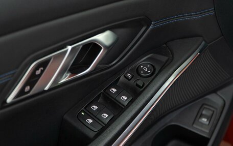 BMW 3 серия, 2019 год, 3 855 077 рублей, 15 фотография