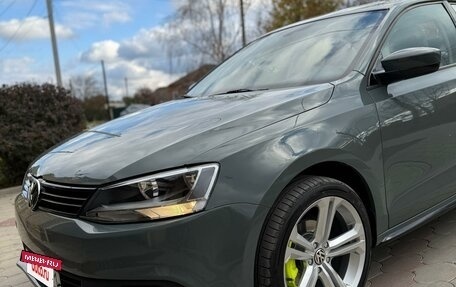 Volkswagen Jetta VI, 2013 год, 1 100 000 рублей, 5 фотография