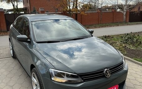 Volkswagen Jetta VI, 2013 год, 1 100 000 рублей, 4 фотография