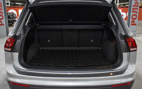 Volkswagen Tiguan II, 2019 год, 2 349 000 рублей, 9 фотография