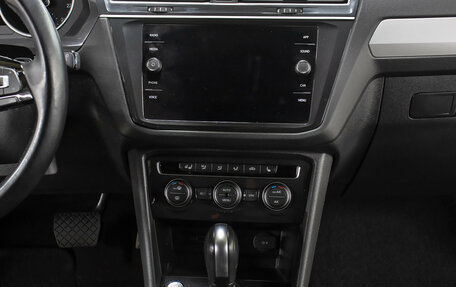 Volkswagen Tiguan II, 2019 год, 2 349 000 рублей, 14 фотография