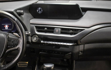 Lexus UX I, 2018 год, 2 898 000 рублей, 16 фотография