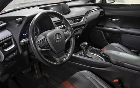 Lexus UX I, 2018 год, 2 898 000 рублей, 17 фотография