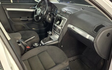 Skoda Octavia, 2010 год, 1 350 000 рублей, 6 фотография