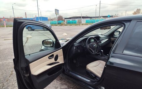 BMW 3 серия, 2011 год, 850 000 рублей, 11 фотография