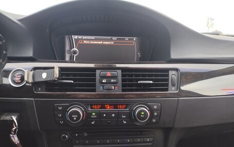 BMW 3 серия, 2011 год, 850 000 рублей, 19 фотография