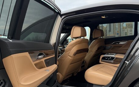 BMW 7 серия, 2016 год, 4 000 000 рублей, 6 фотография