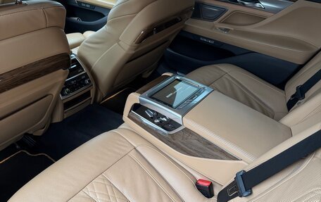 BMW 7 серия, 2016 год, 4 000 000 рублей, 7 фотография