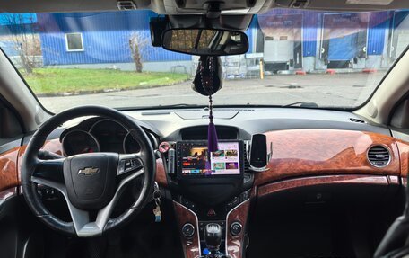 Chevrolet Cruze II, 2011 год, 580 000 рублей, 2 фотография