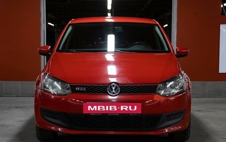 Volkswagen Polo VI (EU Market), 2011 год, 649 000 рублей, 2 фотография