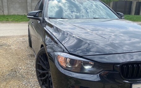 BMW 3 серия, 2017 год, 3 100 000 рублей, 2 фотография