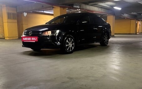 Volkswagen Jetta VI, 2013 год, 800 000 рублей, 2 фотография