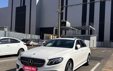 Mercedes-Benz E-Класс, 2020 год, 3 750 000 рублей, 1 фотография