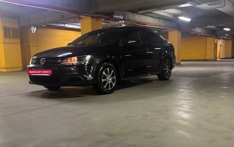 Volkswagen Jetta VI, 2013 год, 800 000 рублей, 3 фотография