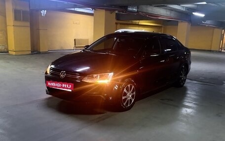 Volkswagen Jetta VI, 2013 год, 800 000 рублей, 7 фотография