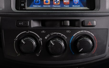 Toyota Hilux VII, 2014 год, 2 749 000 рублей, 17 фотография