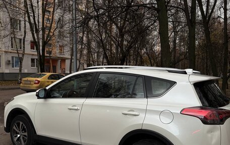 Toyota RAV4, 2017 год, 2 500 000 рублей, 6 фотография