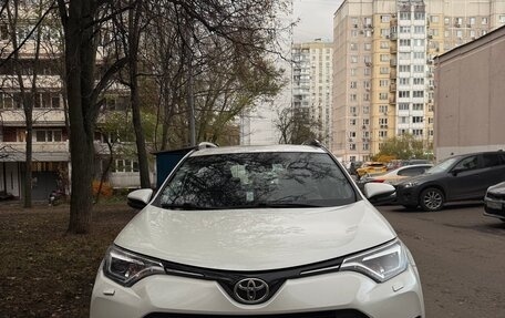 Toyota RAV4, 2017 год, 2 500 000 рублей, 2 фотография