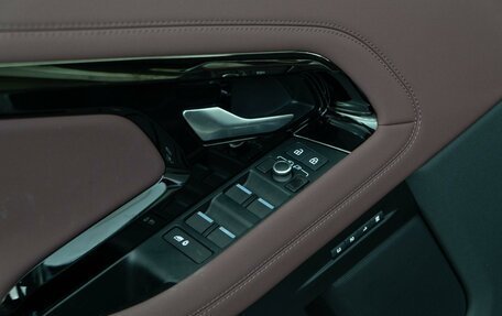 Land Rover Range Rover Evoque II, 2024 год, 6 548 888 рублей, 19 фотография