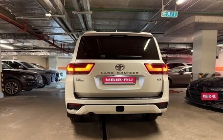 Toyota Land Cruiser, 2022 год, 10 800 000 рублей, 9 фотография