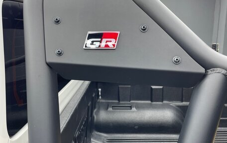 Toyota Hilux VIII, 2019 год, 3 900 000 рублей, 8 фотография