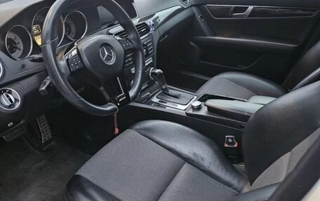 Mercedes-Benz C-Класс, 2011 год, 1 250 000 рублей, 9 фотография