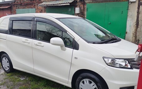 Honda Freed I, 2010 год, 870 000 рублей, 1 фотография