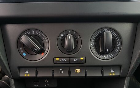 Skoda Rapid I, 2016 год, 995 000 рублей, 11 фотография