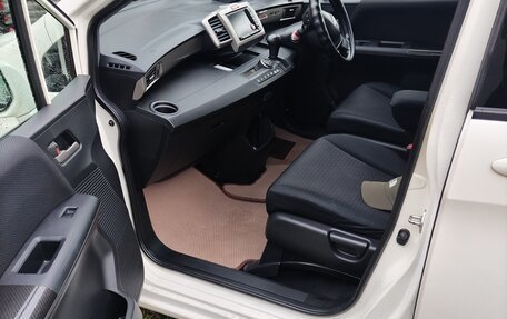 Honda Freed I, 2010 год, 870 000 рублей, 8 фотография