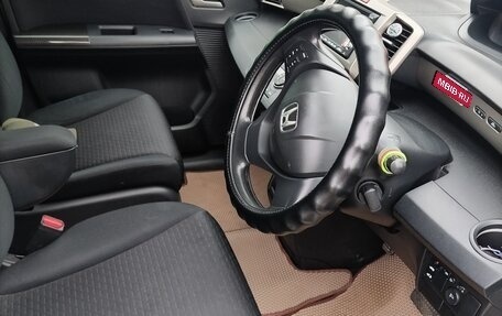 Honda Freed I, 2010 год, 870 000 рублей, 11 фотография