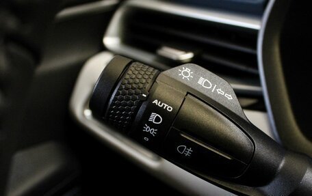 Geely Emgrand, 2023 год, 1 999 000 рублей, 18 фотография