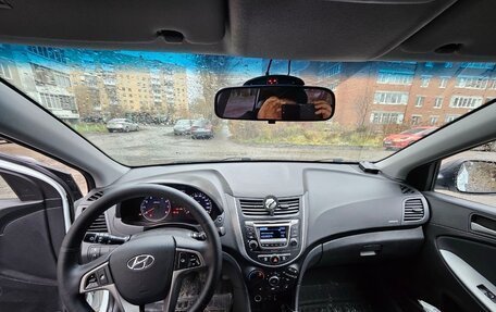 Hyundai Solaris II рестайлинг, 2015 год, 880 000 рублей, 12 фотография