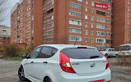 Hyundai Solaris II рестайлинг, 2015 год, 880 000 рублей, 9 фотография