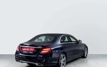 Mercedes-Benz E-Класс, 2020 год, 4 794 000 рублей, 5 фотография