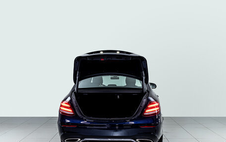 Mercedes-Benz E-Класс, 2020 год, 4 794 000 рублей, 15 фотография