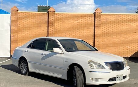 Toyota Crown Majesta, 2004 год, 880 000 рублей, 2 фотография