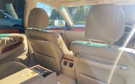 Toyota Crown Majesta, 2004 год, 880 000 рублей, 16 фотография