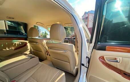 Toyota Crown Majesta, 2004 год, 880 000 рублей, 18 фотография