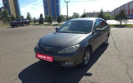 Toyota Camry V40, 2004 год, 870 000 рублей, 2 фотография