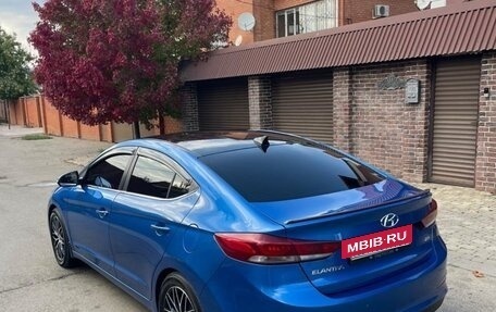 Hyundai Elantra VI рестайлинг, 2017 год, 1 250 000 рублей, 8 фотография